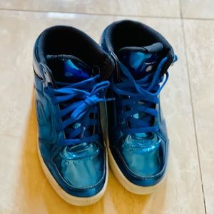 Boys used size 4.5 Skechers energy lights shoes